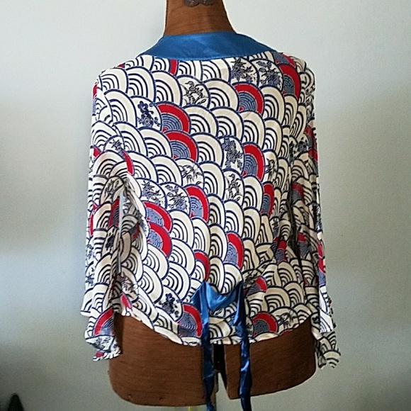 Silk kimono wrap top - Picture 5 of 7
